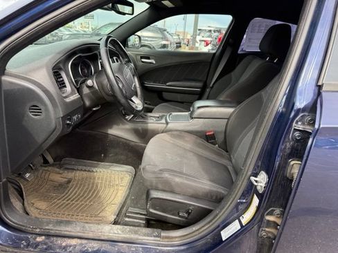 Used 2016 Dodge Charger SXT AWD/4WD image 2