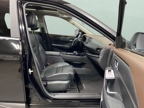 Certified 2023 Nissan Rogue SV w/ SV Premium B Package AWD/4WD image 30