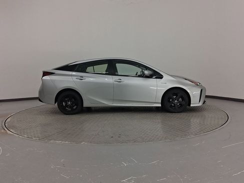 Used 2020 Toyota Prius Limited image 8