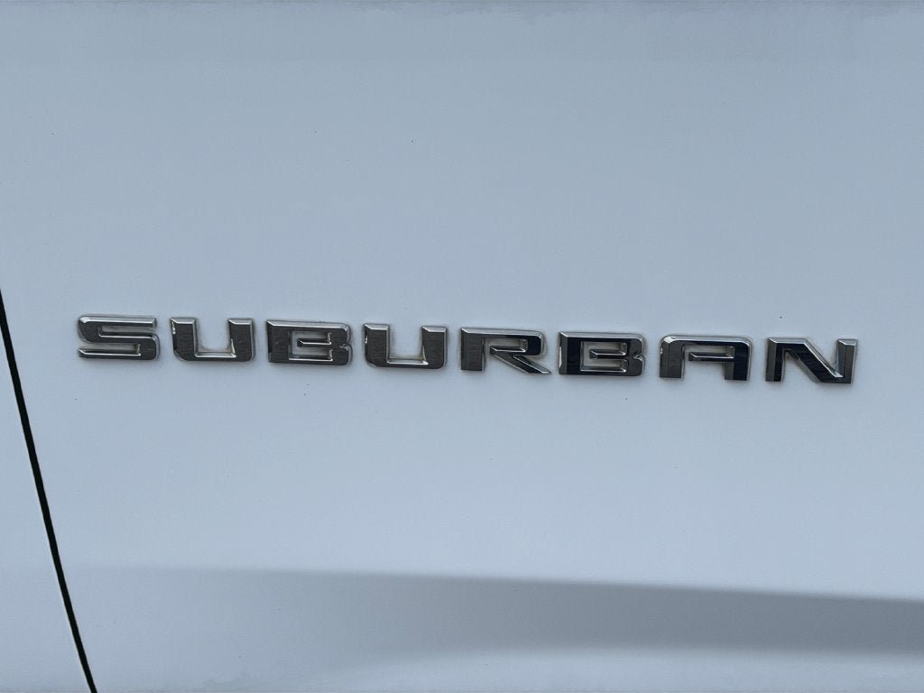 Used 2021 Chevrolet Suburban LT AWD/4WD image 36