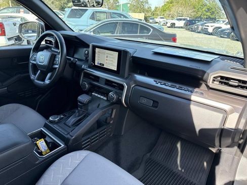 Used 2025 Toyota Tacoma SR5 image 19
