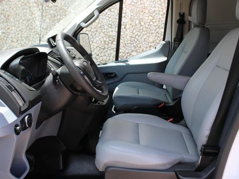 Used 2019 Ford Transit 150 130 Low Roof RWD image 26