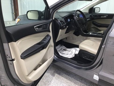 Certified 2022 Ford Edge Titanium w/ Equipment Group 301A image 10