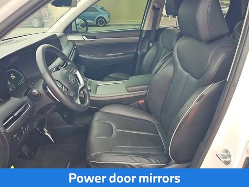 Used 2023 Hyundai Palisade SEL FWD image 6