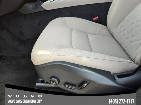 New 2026 Volvo XC90 B6 Plus w/ Protection Package Premier image 22