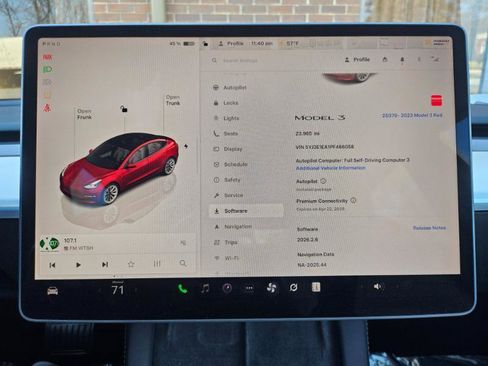 Used 2023 Tesla Model 3 Standard Range image 2