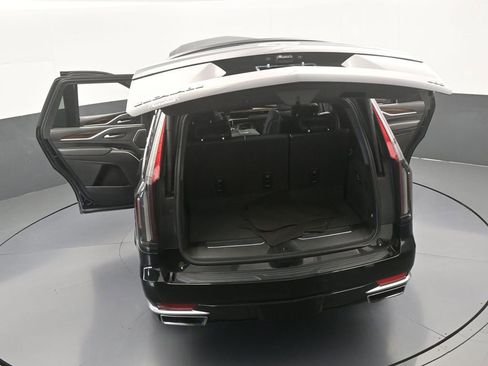 Used 2023 Cadillac Escalade Premium Luxury image 73