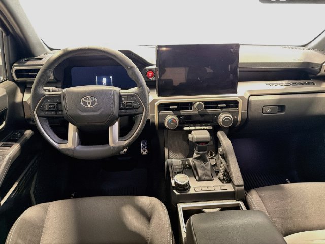 Used 2025 Toyota Tacoma TRD Sport AWD/4WD image 20