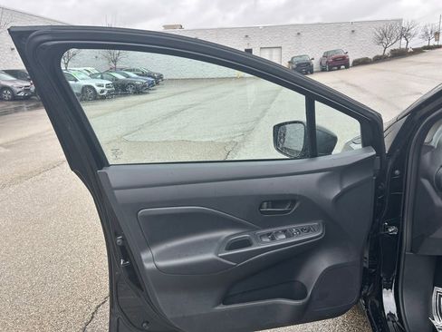 Certified 2025 Nissan Versa S w/ Trunk Package image 12