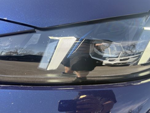 Used 2026 BMW M4 xDrive Competition image 6