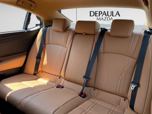 Used 2025 Lexus ES 300h Ultra Luxury w/ Accessory Package (Z1) FWD image 12