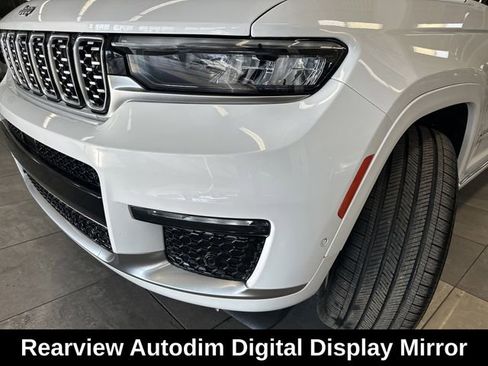 Used 2023 Jeep Grand Cherokee L Summit w/ Advanced Protech Group IV AWD/4WD image 19