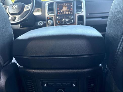Used 2017 RAM 1500 Laramie w/ Convenience Group AWD/4WD image 26