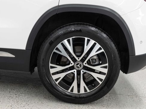 Used 2025 Mercedes-Benz GLA 250 4MATIC w/ Winter Package image 30