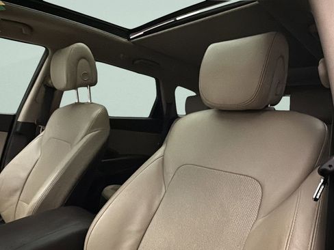 Used 2017 Hyundai Santa Fe Limited AWD/4WD image 11