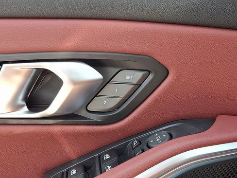 Certified 2025 BMW 330i xDrive Sedan w/ Premium Package image 26