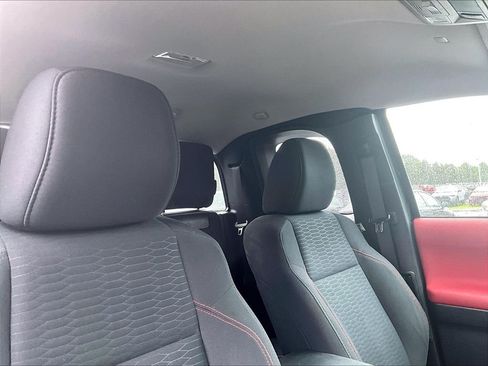 Used 2019 Toyota Tacoma SR5 AWD/4WD image 22