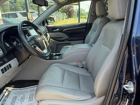 Used 2016 Toyota Highlander Limited AWD/4WD image 11