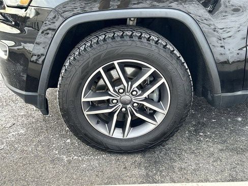 Certified 2021 Jeep Grand Cherokee Limited image 10