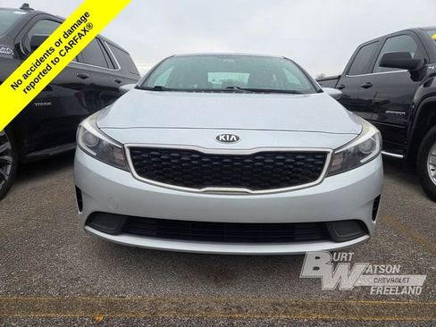 Used 2017 Kia Forte LX image 3