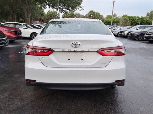 Used 2024 Toyota Camry LE image 5
