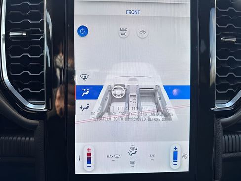 Used 2025 Ford Ranger XLT w/ Trailer Tow Package image 17