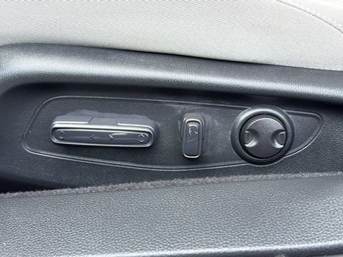 Used 2023 Honda Accord EX image 11