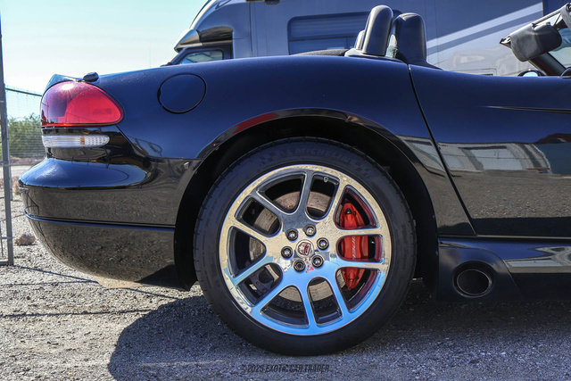 Used 2004 Dodge Viper SRT-10 RWD image 9