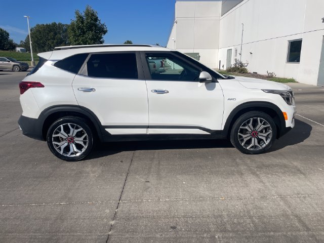 Used 2023 Kia Seltos SX w/ SX Sunroof Package AWD/4WD image 6