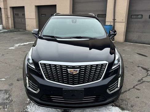 Used 2021 Cadillac XT5 Luxury image 2