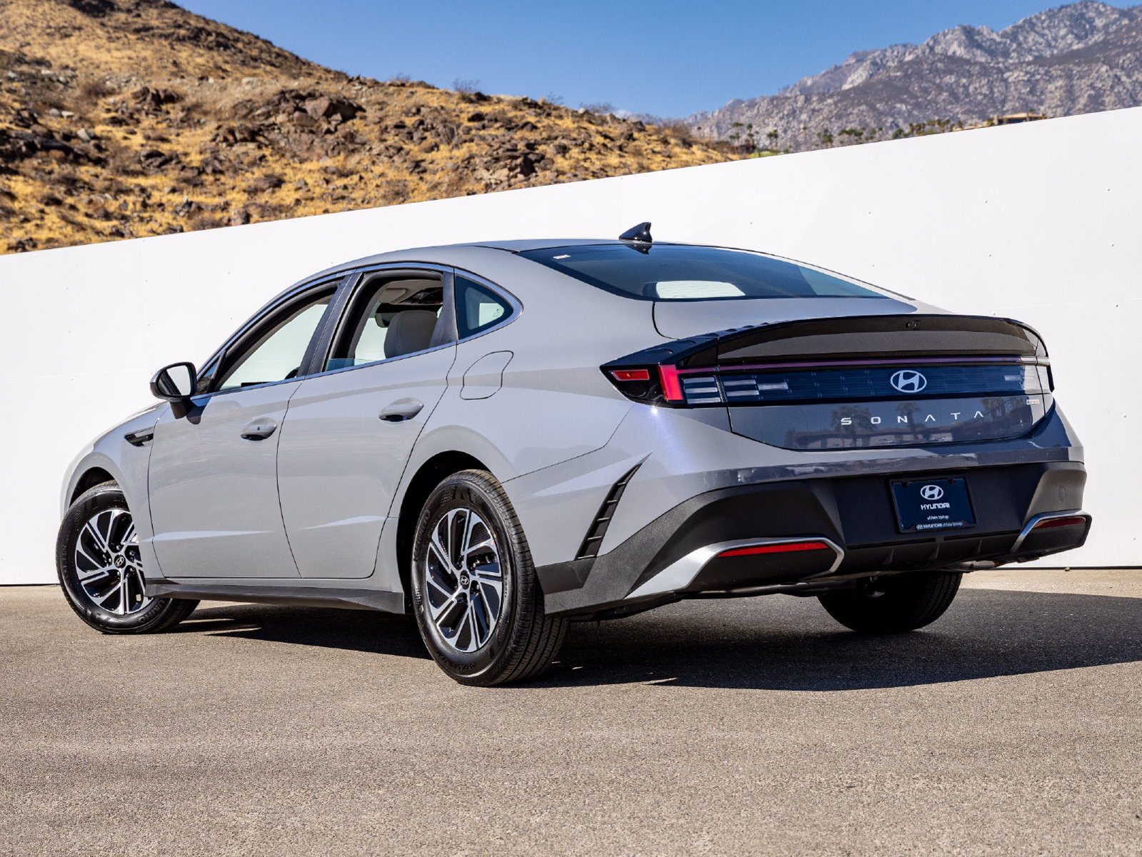 New 2027 Hyundai Sonata Blue FWD image 8