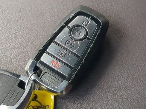 Used 2025 Ford Explorer Platinum AWD/4WD image 28