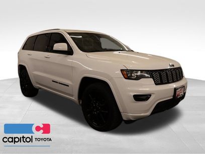 Used 2017 Jeep Grand Cherokee Altitude
