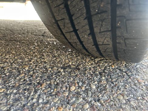 Used 2015 Ford Fusion SE image 12