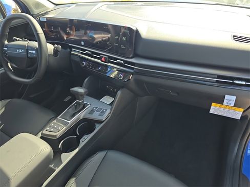 New 2026 Kia Sportage EX image 12