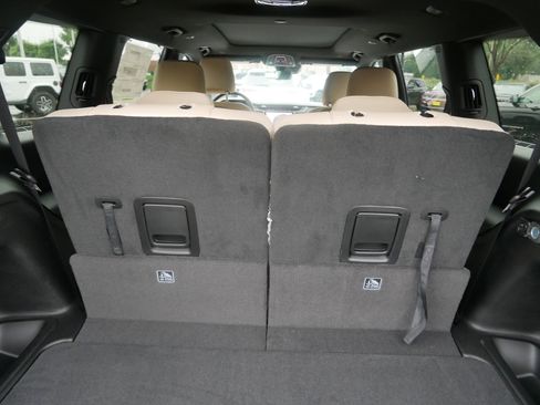 New 2025 Jeep Grand Cherokee L Limited w/ Luxury Tech Group II image 11