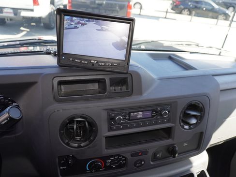 Used 2024 Ford E-450 and Econoline 450 Super Duty w/ Power Windows & Locks Group RWD image 16