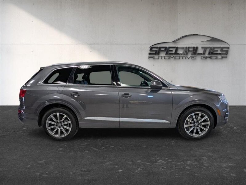 Used 2019 Audi Q7 2.0T Premium w/ Convenience Package AWD/4WD image 11