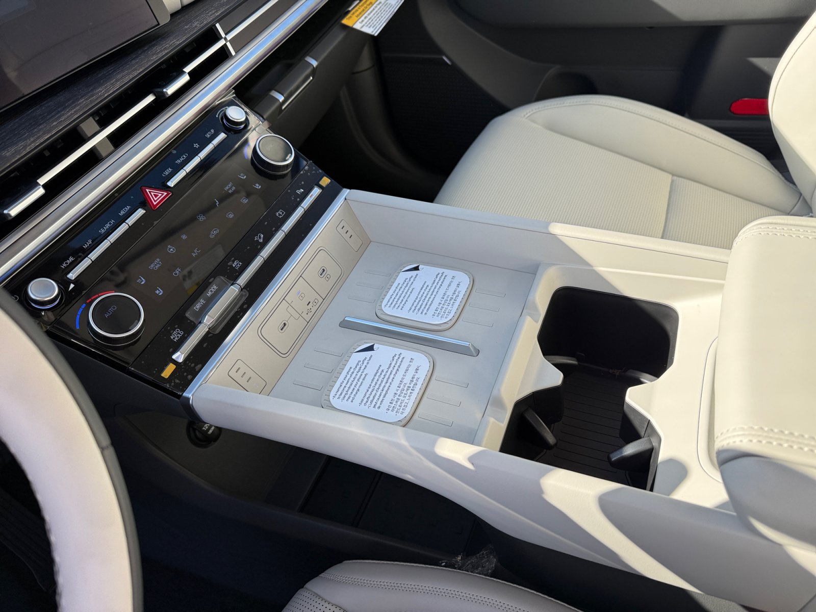 New 2026 Hyundai Santa Fe Calligraphy AWD/4WD image 13