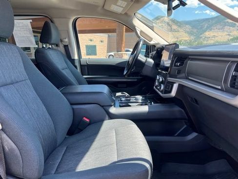 Used 2023 Ford Expedition XLT AWD/4WD image 23