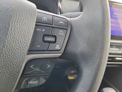 Used 2025 Toyota Camry LE FWD image 20