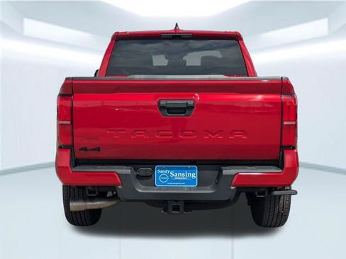 Used 2025 Toyota Tacoma TRD Sport image 5