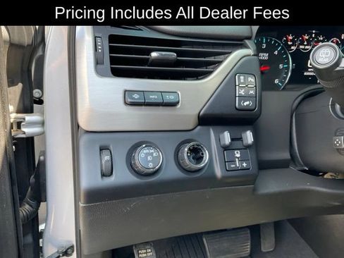 Used 2019 GMC Yukon Denali w/ Denali Ultimate Package AWD/4WD image 10