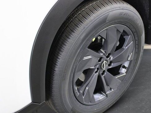 New 2026 Nissan Rogue SV FWD image 9