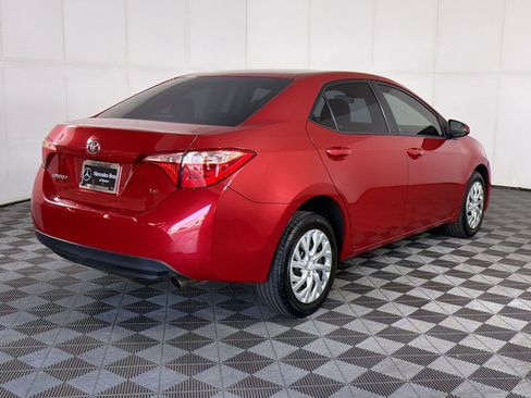 Used 2017 Toyota Corolla LE w/ Carpet Mat Package (TMS) FWD image 9
