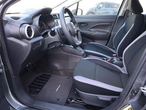 Used 2025 Nissan Versa S w/ Trunk Package image 13