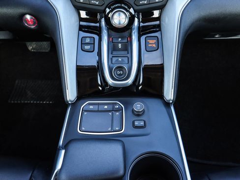 Used 2022 Acura TLX w/ Technology Package image 32