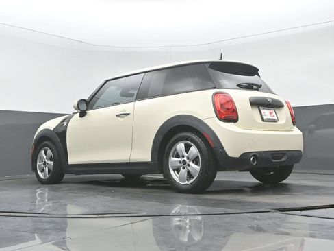 Used 2020 MINI Cooper 2-Door Hardtop FWD image 28