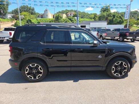 Used 2024 Ford Bronco Sport Outer Banks w/ Tech Package AWD/4WD image 9