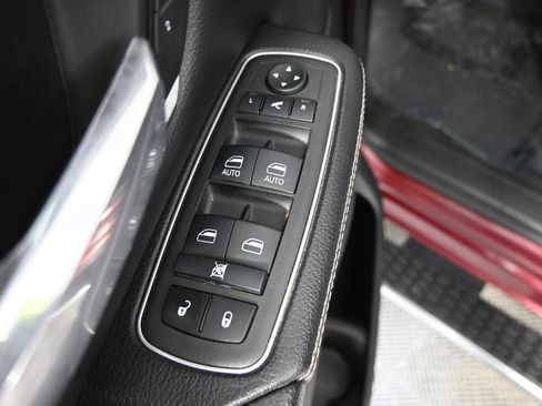 Used 2023 RAM 1500 Laramie AWD/4WD image 20